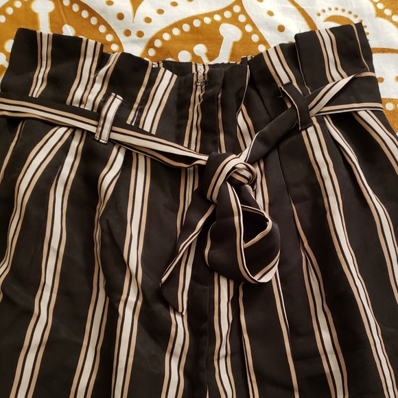 Wide Leg Pants - Picture 3 of 5